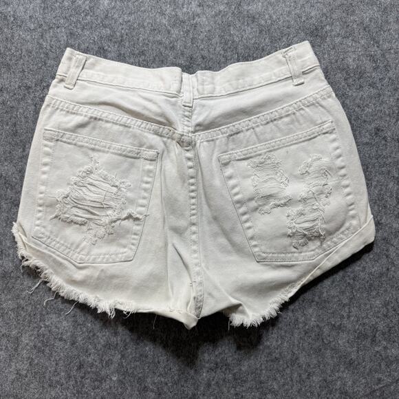 Forever 21 Shorts Womens Medium White Distressed Denim Frayed Hem Ripped Casual - Picture 9 of 12
